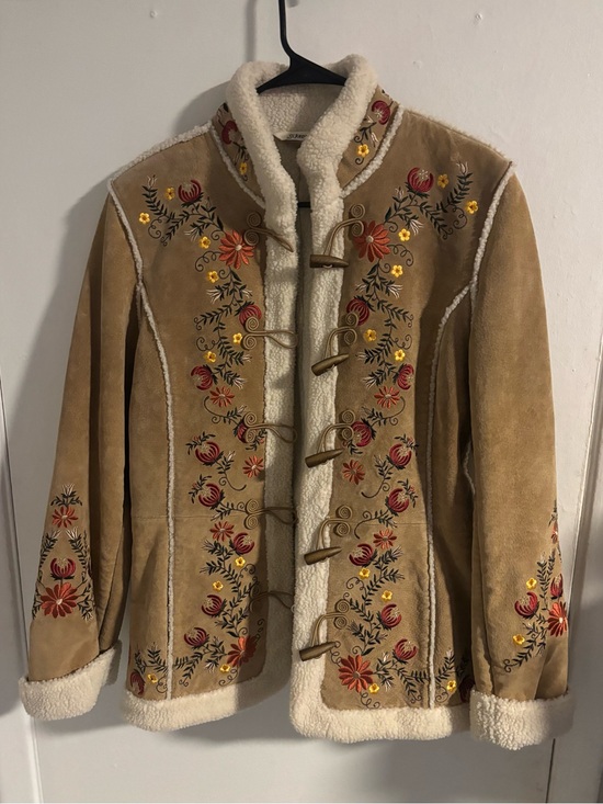 St. John's Bay Jackets & Blazers - Vintage St John’s Bay Floral Embroidered Sherpa Suede Jacket Large